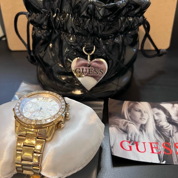 Gold Guess Watch - Picture 6 of 6